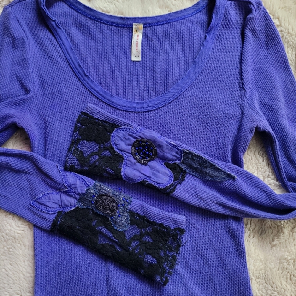 🍒FREE PEOPLE🍒 RARE THERMAL CUFF - Picture 3 of 5